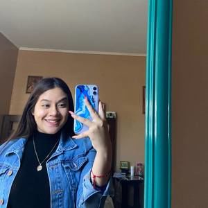 Meet your Posher, Jocelyn